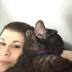 Meet your Posher, Danielle